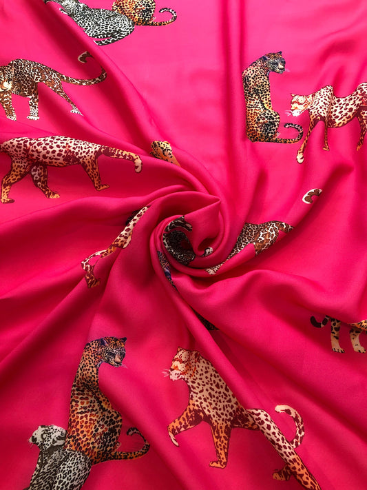 MAGENTA WILD LEOPARD