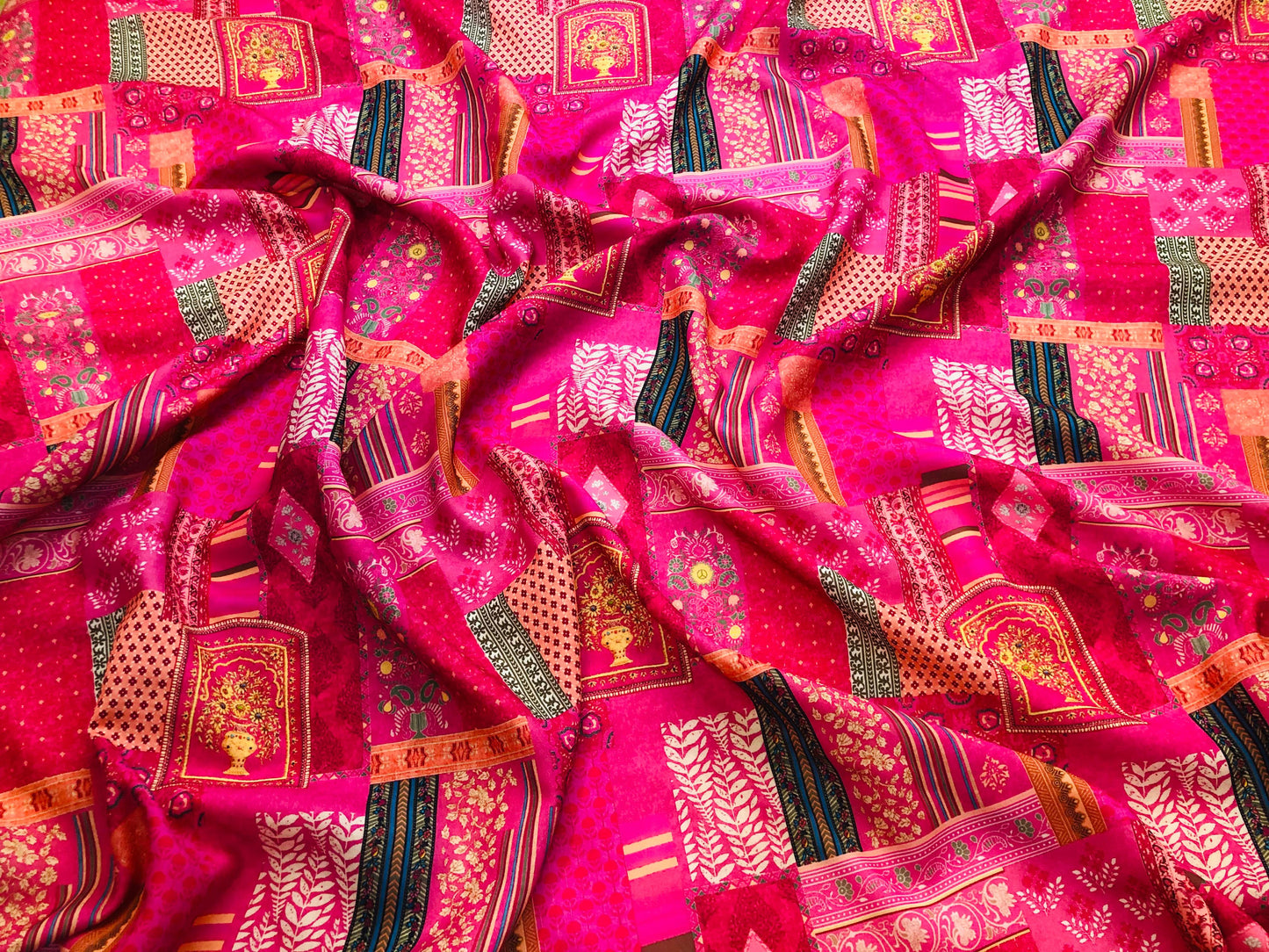 PINK ETHNIC