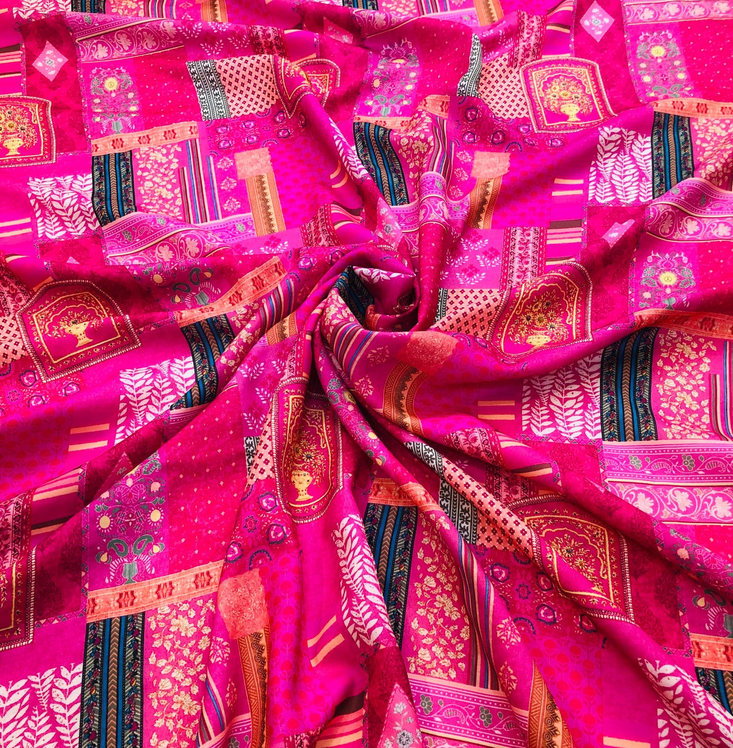PINK ETHNIC