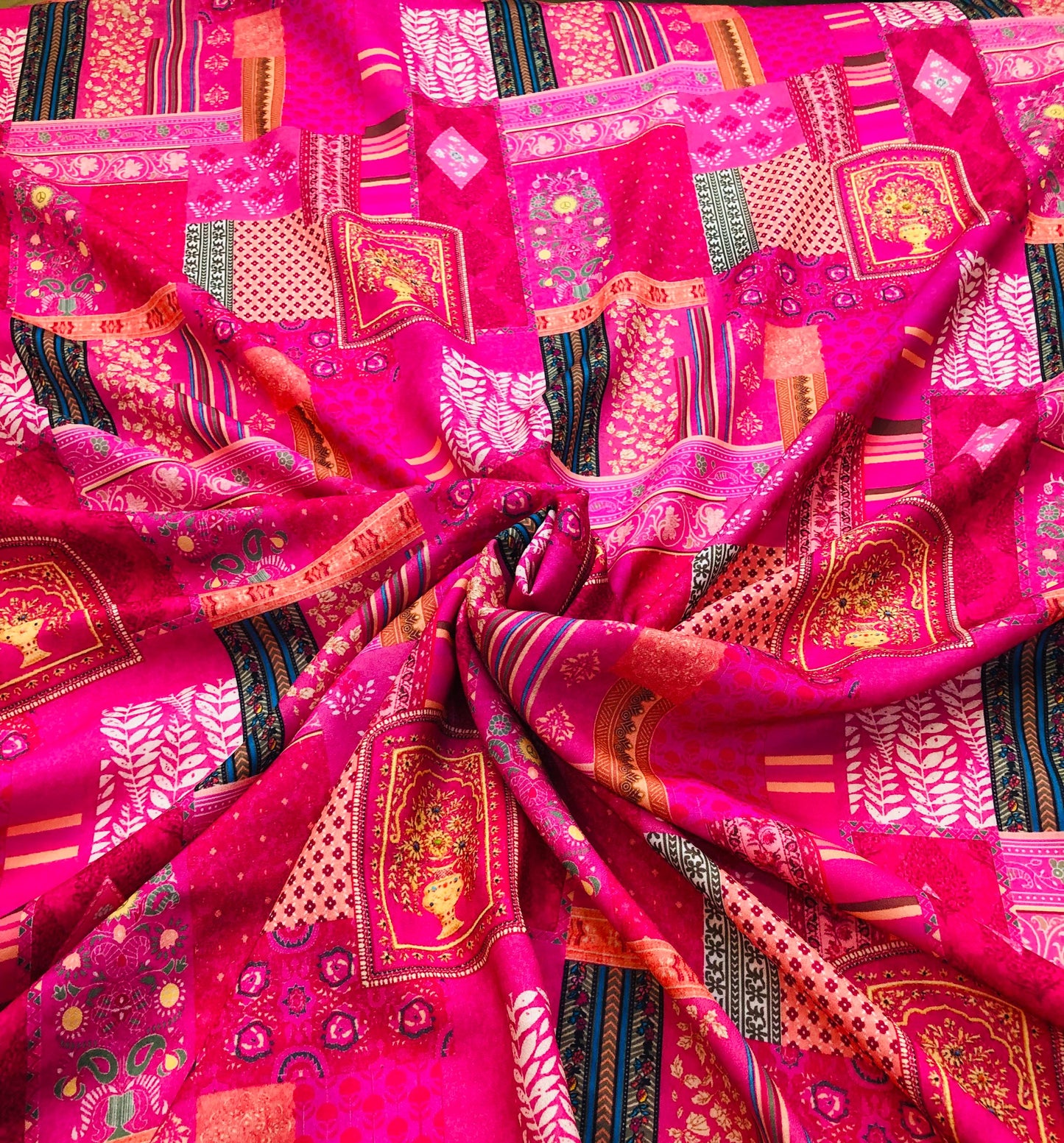PINK ETHNIC